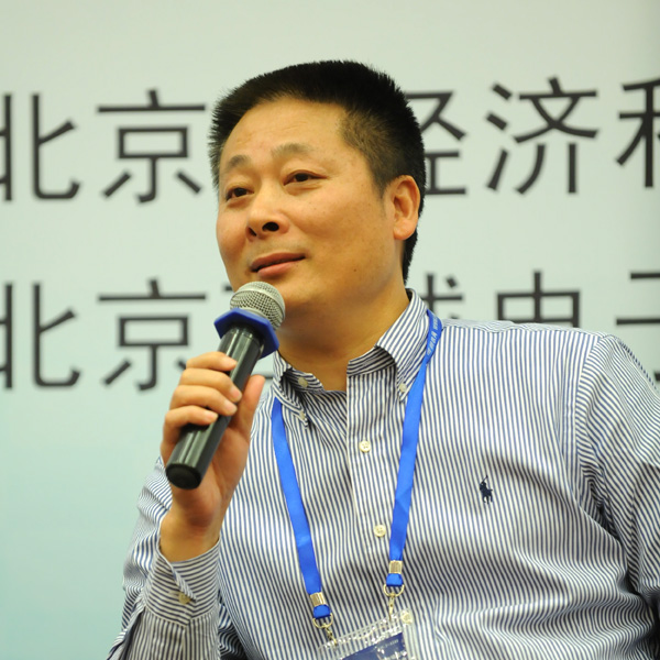   施文进