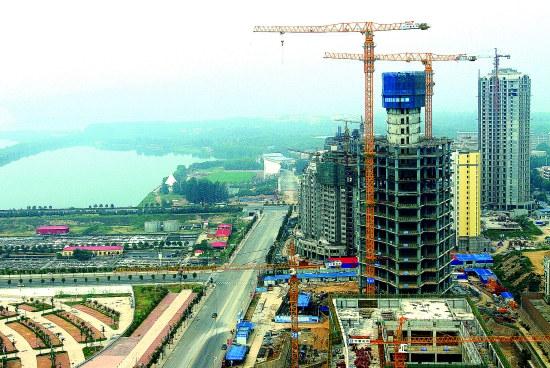 和安装的三门峡第一高楼——三门峡传媒大厦项目主楼成功突破百米大关